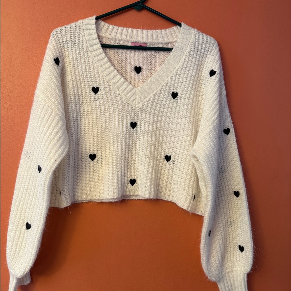 Miami White V-Neck Sweater with Black Heart Accents